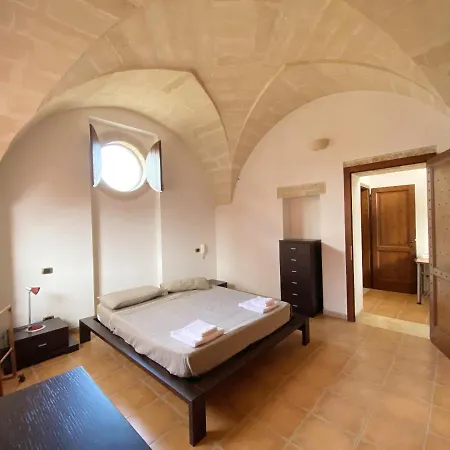 Comfortable House With Fenced Garden - - Fireplace Holiday home *