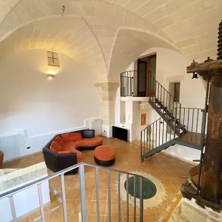 Comfortable House With Fenced Garden - - Fireplace Holiday home *