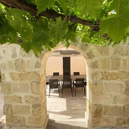 Holiday home Comfortable House With Fenced Garden - - Fireplace