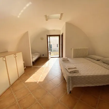Comfortable House With Fenced Garden - - Fireplace Holiday home Surano