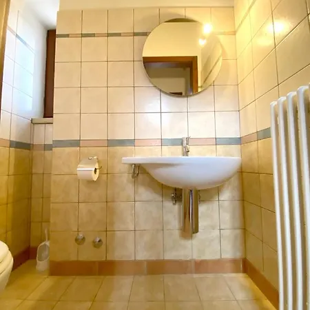 Holiday home Comfortable House With Fenced Garden - - Fireplace