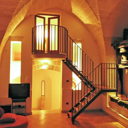 Comfortable House With Fenced Garden - - Fireplace * Surano