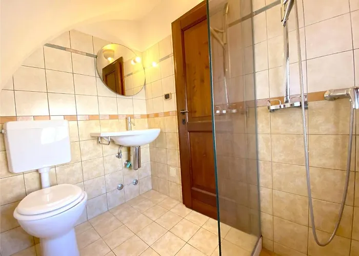 Casa vacanze Comfortable House With Fenced Garden - - Fireplace *