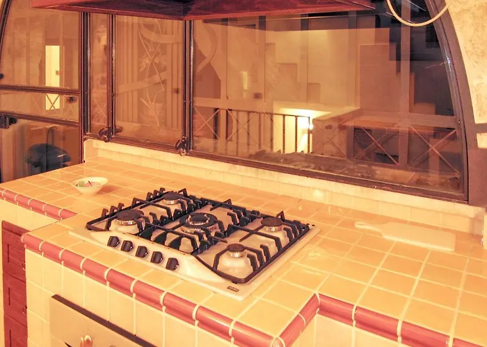 Comfortable House With Fenced Garden - - Fireplace * Surano